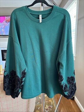 Velvet-Trim Teal Women's Sweatshirt with Balloon Sleeve